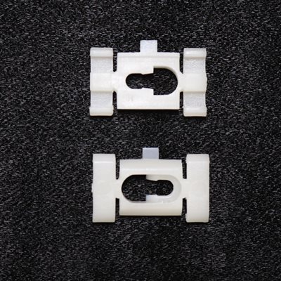 GM Quarter Belt Reveal Moulding Clips